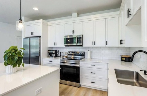 Battle Ground House | Luxe 3-bedroom townhome in Battle Ground with AC