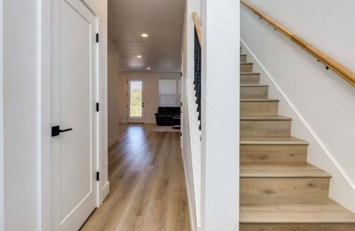 Battle Ground House | Luxe 3-bedroom townhome in Battle Ground with AC