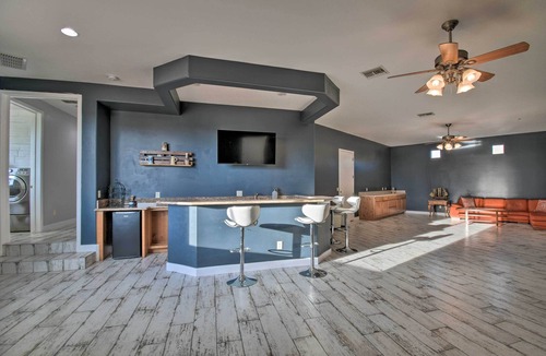 Phoenix House | Luxe Phoenix Home: Desert Butte View & Pool