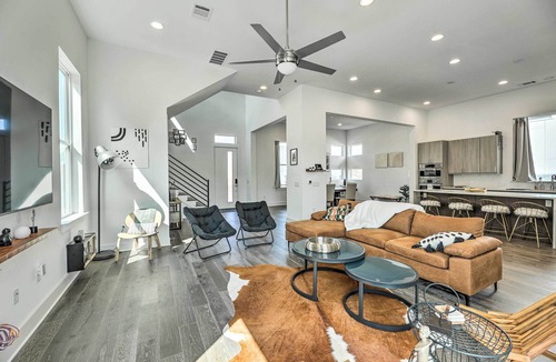 Meadows At Trinity Crossing House | Luxurious & Spacious Austin Home ~ 8 Mi to Dtwn!