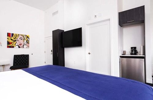 Fenway–Kenmore Apartment | Luxurious Studio in the Heart of Boston