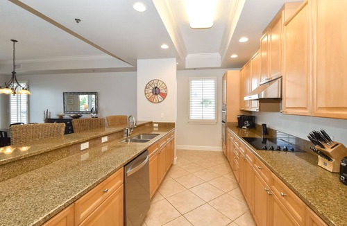 Holiday Isle Condo | Luxurious, tropical condo w/panoramic views of the water!