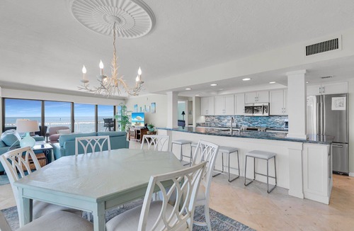 Key Colony Beach Condo | Luxuriously Remodeled & Expansive Wraparound Ocean Views