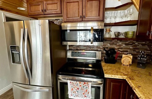 Meadow View Heights House | Luxury Cabin, Hot Tub & Fire Pit, Zion&Bryce Basecamp