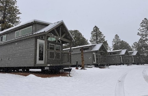 Williams Cabin | Luxury Cabin with Mountain View 3B