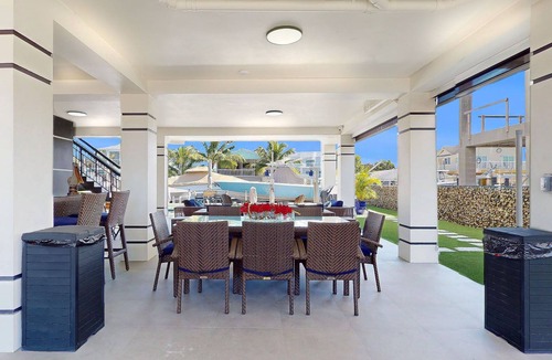 Sexton Cove Estates House | “Luxury Canal-Front Home w Pool, Dock & Ocean Access Key Largo”