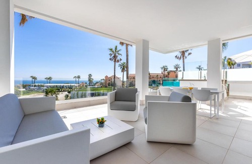 El Faro Apartment | Luxury High End - Santa Barbara Heights CLC - For Work, Play & Family