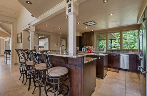 Purgatory House | Luxury Mountain Chalet with Elevator & Hot Tub, Dog Friendly