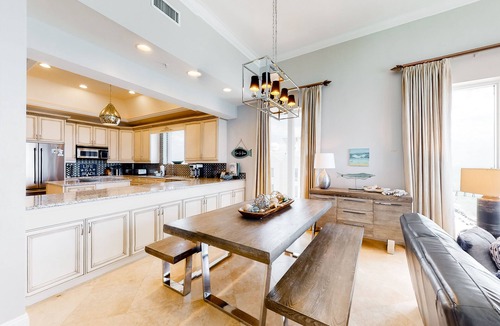 Navarre Beach Condo | Luxury Penthouse Condo with Oceanfront Views & Platinum Beach Service
