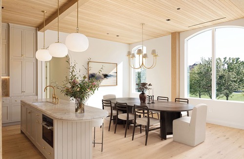 Traverse City Condo | Luxury Traverse City Penthouse w/Private Rooftop