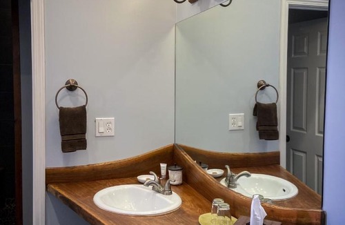 Makanda Bed & Breakfast | Makanda Inn