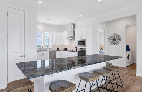 Navarre Beach House | Making Memories | Large Luxurious Home on Beach!
