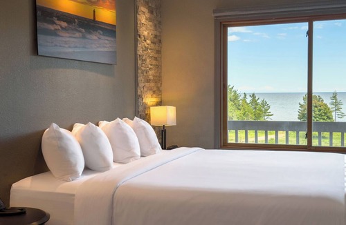 Manistique Hotel | Manistique Sands