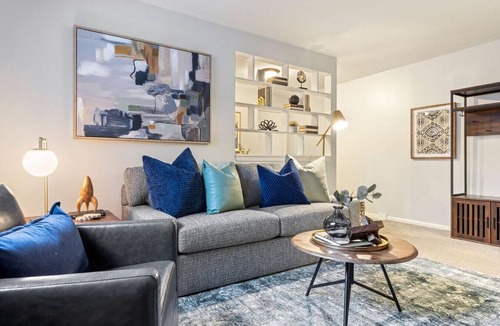 Maple Heights Apartment | Maple Heights Haven - Unit 4