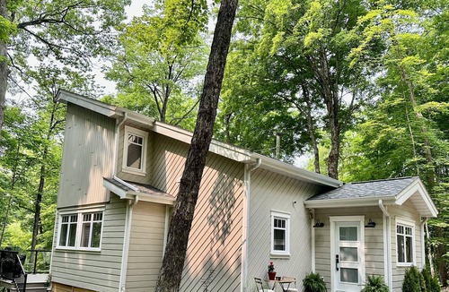 Minden Cabin | Maple Ridge: Private Waterfront Cottage Property