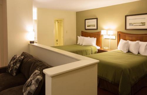 Chalmette Hotel | Marina Inn & Suites Chalmette-New Orleans