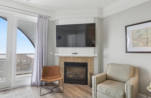 Bay Harbor Apartment | Maritime Lakview Suite 417: A spacious 2-bedroom condo in beautiful Bay Harbor, MI.