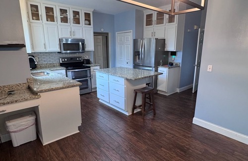 Belleville House | Marvelous 4-bedroom house in Van Buren TWP