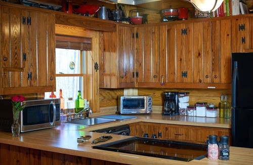 Sautee Nacoochee Cabin | Massive Cabin in the woods/6 miles from Helen
