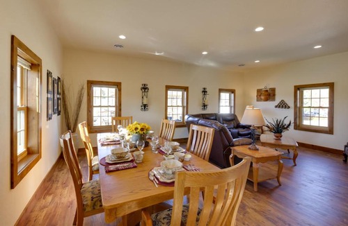 Campbellsport Apartment | 'McJugger’s Loft:' Walk to Lake, Park, Restaurants