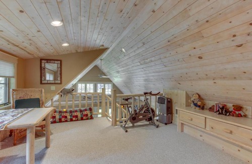 Camp Sherman House | Metolius River Resort Cabin #5