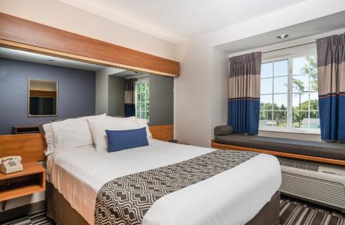 Springfield Hotel | Microtel Inn & Suites by Wyndham Springfield