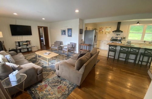 Knoxville House | Mid-Century Gem in Holston Hills