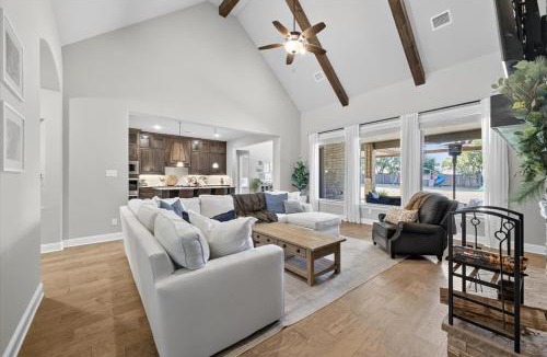Midlothian House | Midlothian Masterpiece with 5 Bedrooms