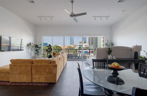 Cedars House | Million Dollar Fireworks View no 412