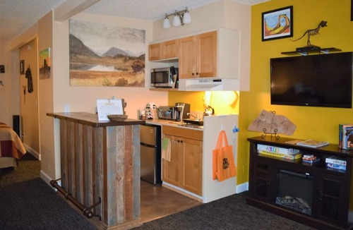 Moab South Valley Cabin | Miner's Cabin
