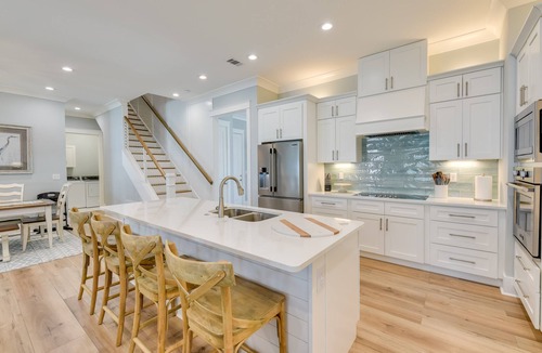 Avalon Beach Estates House | Miramar Beach Getaway w/Pool Access & Fireplace!