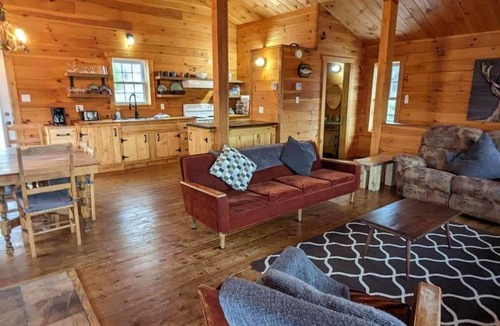 Maria-Chapdelaine Ski Chalet | Mistassibi | Tavata Chalets | Mistassibi River