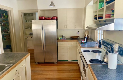 Elizabethtown House | MLK Wkend Open! Ski+Climb+Hike+Sled+Skate+Relax Perfect for multi-family groups!