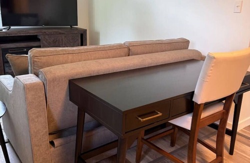 Plainfield Apartment | Modern 1 Bed Gem on Main St