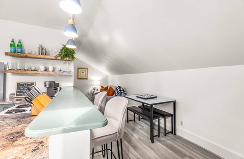 Plymouth Apartment | Modern 1BR Retreat, Steps to Shops/Bars/Restaurants!