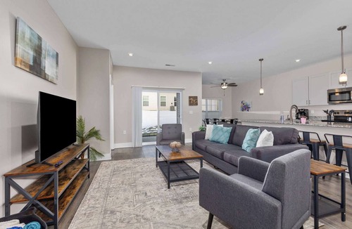 Grandville Condo | Modern 2BR + 2BA Condo with Garage & Patio