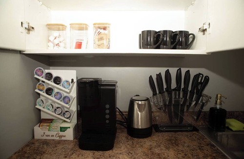 Southside Apartment | Modern 2BR Near SU & Downtown