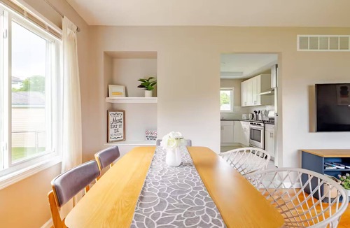 Garden City House | Modern 3BDR Home Near DTW & Downtown Detroit