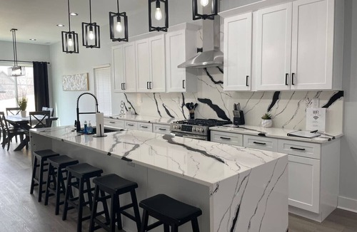 Fall Creek Place House | Modern 4BR/5BA Downtown Indpls