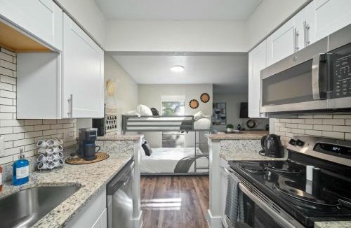 Arlington Apartment | Modern and Spacious Apartment | AT&T Stadium