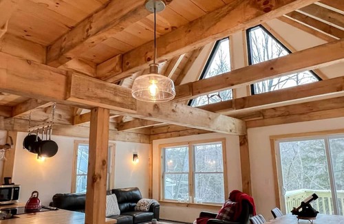 Intervale Cabin | Modern Cabin with Beautiful Mountain Views in Intervale, New Hampshire