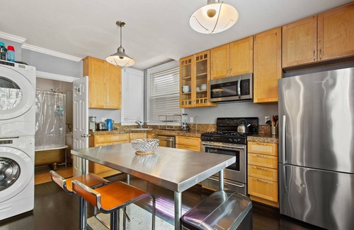 Downtown Portland Condo | Modern condo in heart of downtown