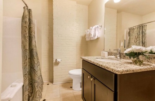 Central Business District Hotel | Modern condo steps from French Quarter/Bourbon