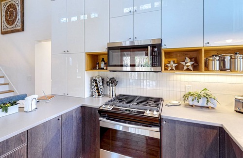 Concord Cottage | Modern creekside cottage with patios, yard & great location for exploring