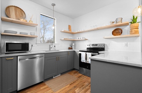 Bryant Pattengill West House | Modern Farmhouse Flat with Brewery Next Door!