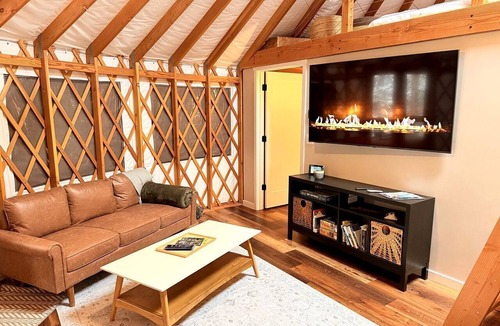 Carson Cabin | Modern Luxury Yurt with Firepit Table & Skylit Dome near Carson, Washington
