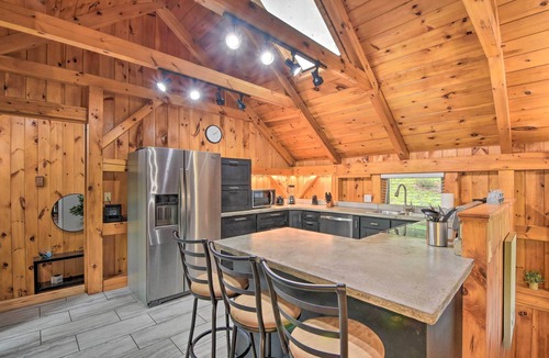 Sky Valley Cabin | Modern Mountain Cabin w/Resort-Style Amenities!