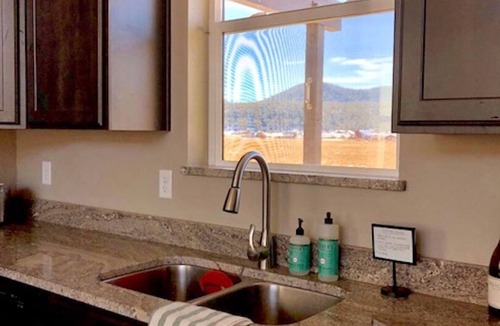 Fort Valley House | Modern Mountain Getaway