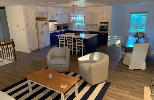 Culver House | Modern nautical themed home steps from the beach, park, CMA and bars/restaurants