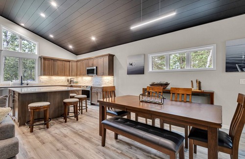 Nekoosa House | Modern Pines | Hot Tub · Theater · Arcades · Luxe